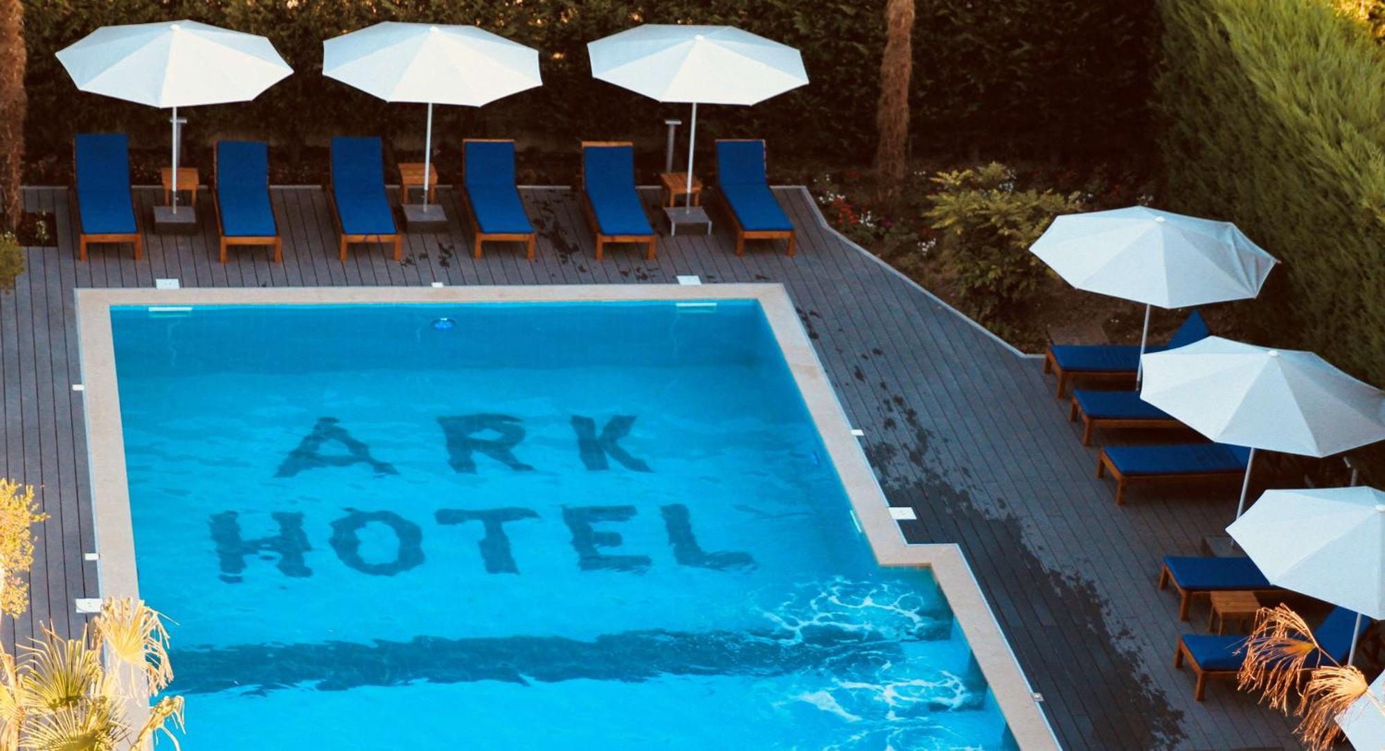 Best Western Premier Ark Hotel Rinas Eksteriør billede